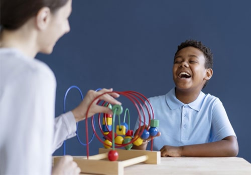 تاثیر بازی درمانی بر کاهش بیش فعالی در کودکان ADHD | بازی درمانی و جدیدترین تکنیک‌ های آن